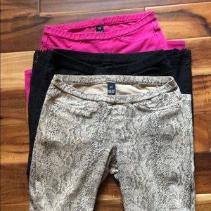 3 pairs of Hue leggings